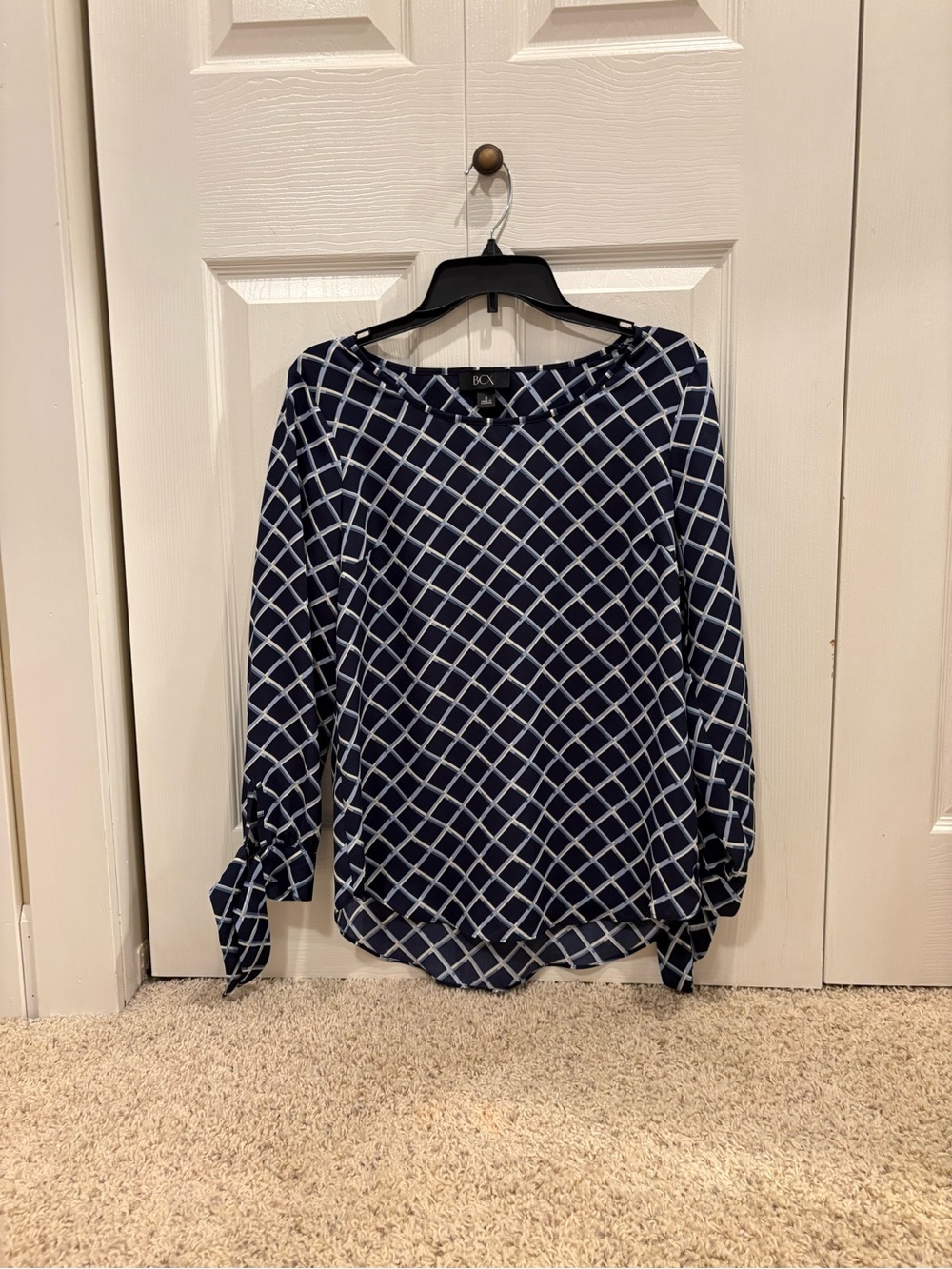 BCX Navy and White Lattice-Print Long-Sleeve Blouse